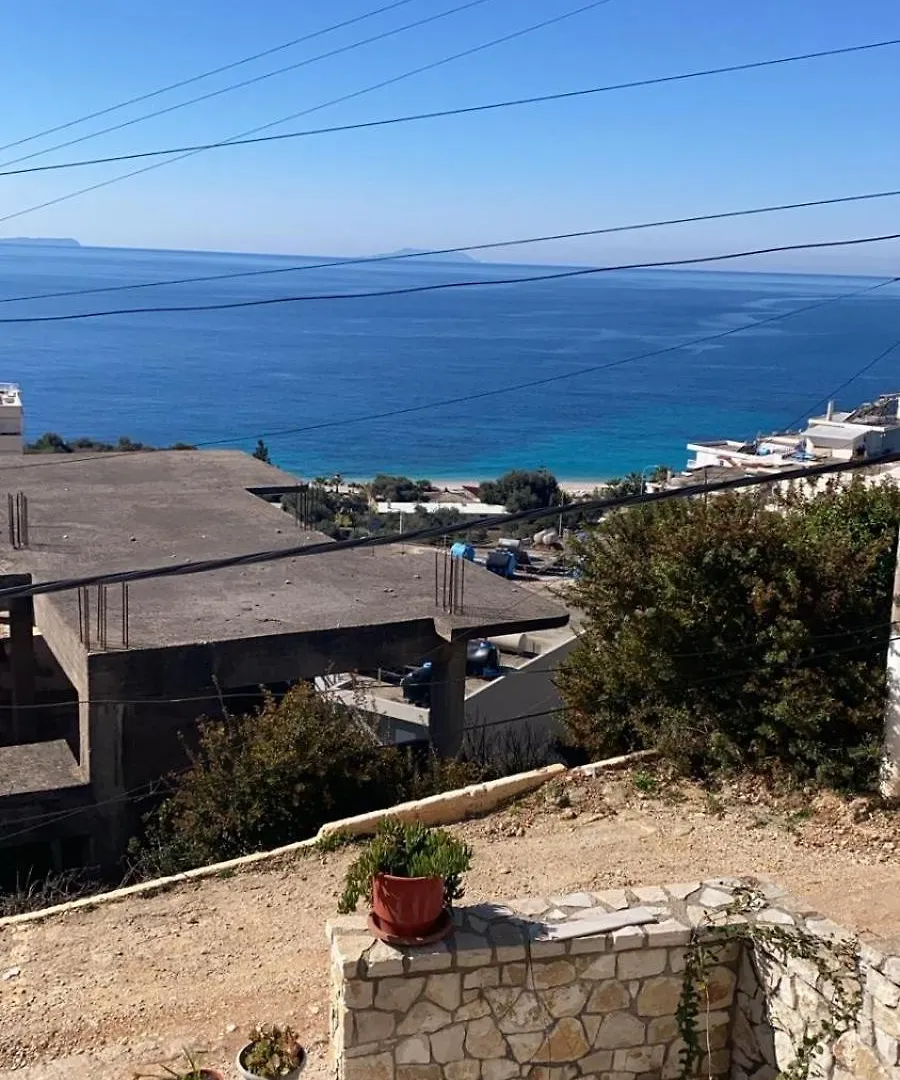 Harmonia Guest House 2 Himare