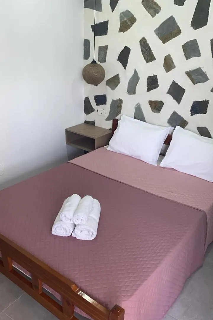 Harmonia Guest House 2 Himare
