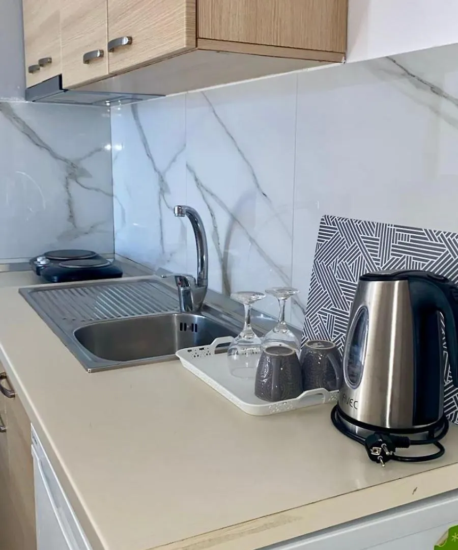 Harmonia Guest House 2 Himara