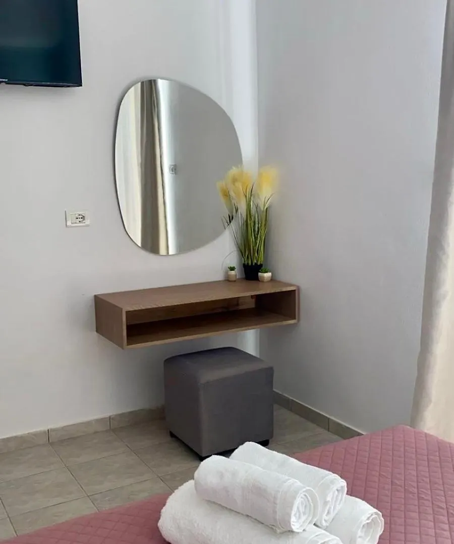 Harmonia Guest House 2 Himarë